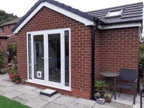 Rose View A lovely private 1 Bed Bungalow in Sale
